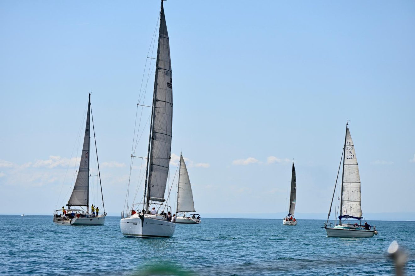 Manfredonia: regata del respiro